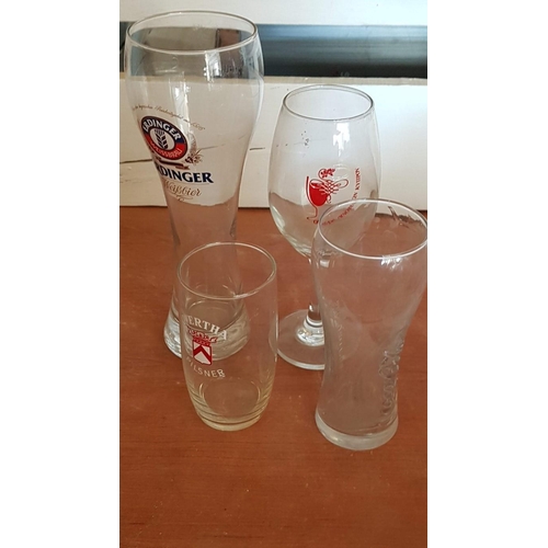 78 - Collection of 12 x Collectable Advertising Glasses, (12)