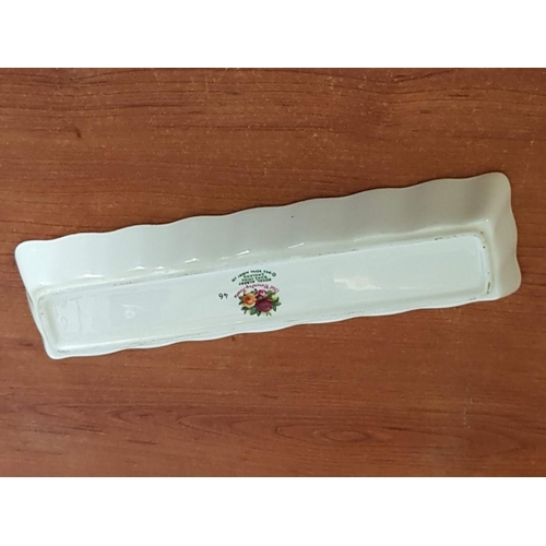 141 - Royal Albert 'Old Country Roses' Rectangular Dish / Tray, (Approx. 21 x 5.5 x 3cm)