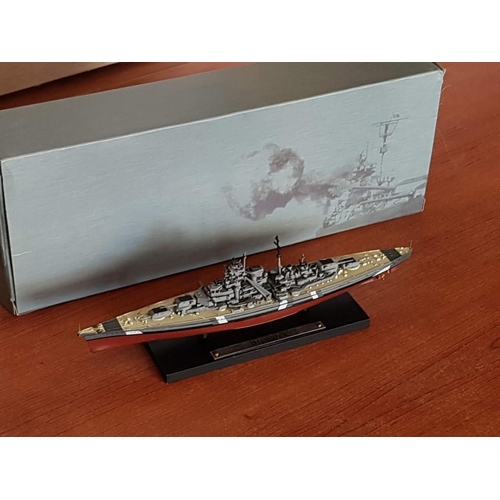 160 - 2 x Scale Model Ships; 'Bismark' (71341010 and 'HMS Hood' (7134103) with Original Boxes, by Edition ... 