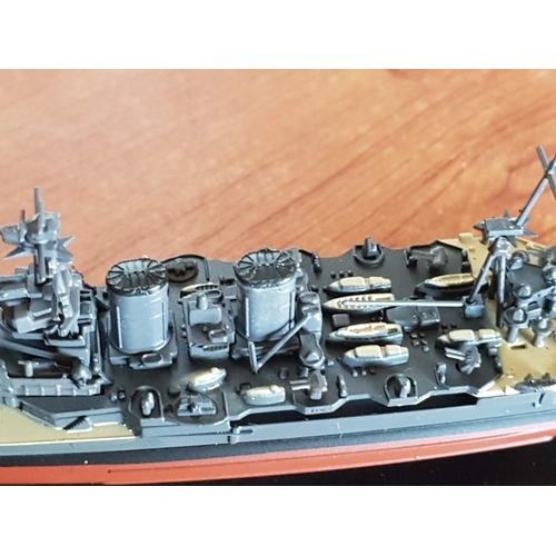 160 - 2 x Scale Model Ships; 'Bismark' (71341010 and 'HMS Hood' (7134103) with Original Boxes, by Edition ... 