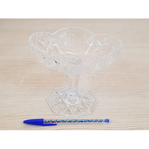 203 - Retro Crystal Tableware; Fruit Bowl (Ø: 22cm), Sweet Bowl with Lid and Sweet Pedestal Dish, (3)