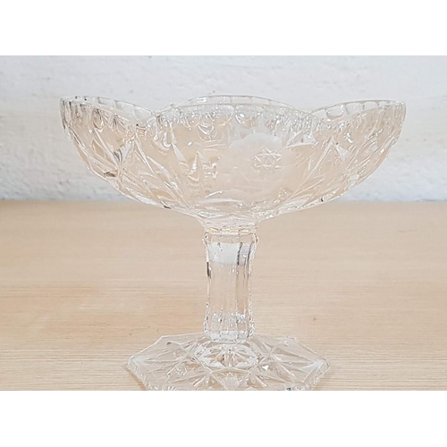 203 - Retro Crystal Tableware; Fruit Bowl (Ø: 22cm), Sweet Bowl with Lid and Sweet Pedestal Dish, (3)