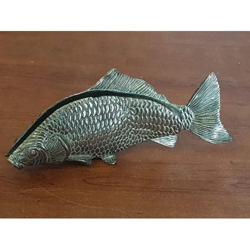 455 - White Metal Fish Shape Napkin Holder, (Approx. 22 x 9cm)