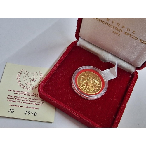 8 - Cyprus Gold Coin; (1992) £20 Proof 'Cyprus Museum' 22ct Gold, 7.9881g, Ø: 22.05mm, Limited Edition o... 