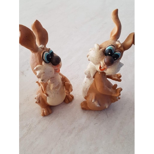 88 - 5 x Retro Plastic Toy Bunnies, (Approx. H: 10-15cm)