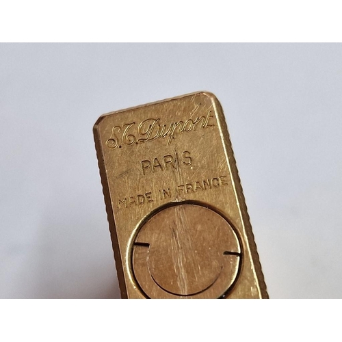 128 - Vintage S.T. Dupont, Paris, Gold Plated Lighter (Made in France)