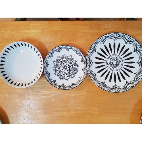 415 - 'Tognana' Black & White Porcelain 6-Place Dinner Set with Ethnic Pattern, (6 x Soup Bowls, 6 x Dinne... 