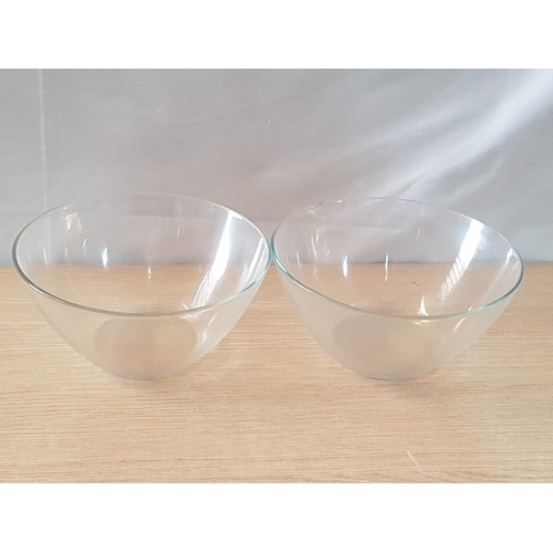 425 - Set of 3 x Large Rectangular Pyrex Multifunctional Trays (Approx. 26 x 32cm), Together with 2 x Larg... 