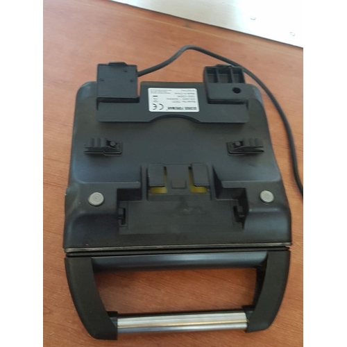 436 - George Foreman Electric Grill, (Model: 25031),