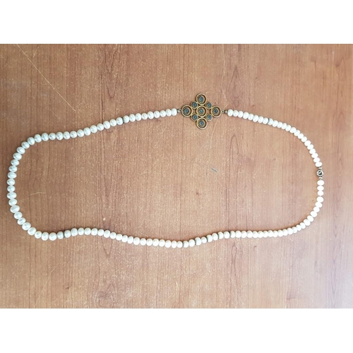 158 - Vintage Style Pearl Necklace with Silver (.925) Gold Plated Pendant and Clasp, (Approx. L: 100cm)