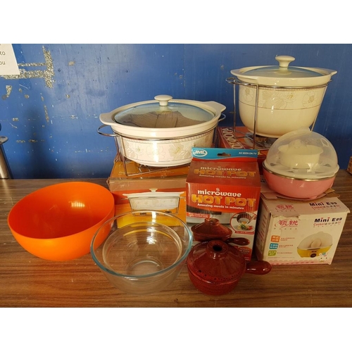 547 - Box of Assorted Kitchen Items; Egg Cooker, Microwave Hot Pot, Various Bowls, Ceramic Dishes with Met... 