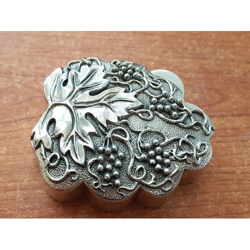 578 - Royal Selangor Pewter Wine Accessories in Display Box (Opener and Wine Collar, Together with White M... 