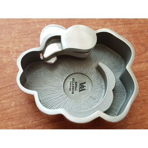 578 - Royal Selangor Pewter Wine Accessories in Display Box (Opener and Wine Collar, Together with White M... 