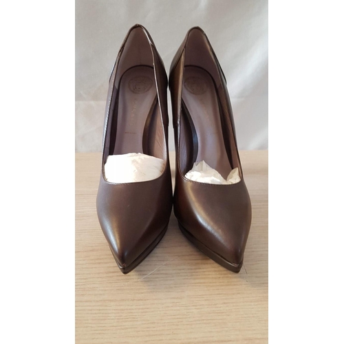 570 - Versace Brown Leather Pumps (High Heels, H: 13.5cm) on Square Heel, Size 39, Versace Vero Cudio, Mad... 