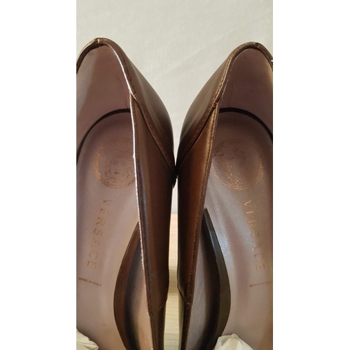 570 - Versace Brown Leather Pumps (High Heels, H: 13.5cm) on Square Heel, Size 39, Versace Vero Cudio, Mad... 