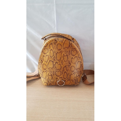 832 - Snake Skin Effect Ladies Leather Backpack with Zip, (Approx. 30 x 30cm)