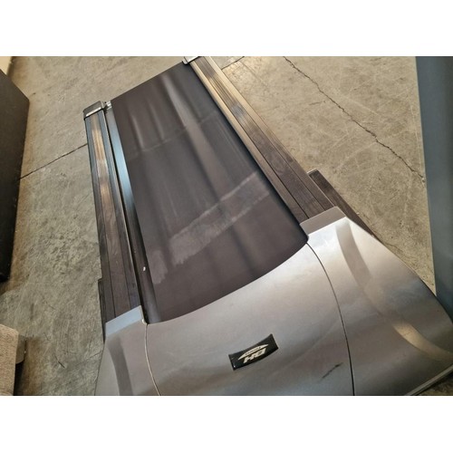 834 - BH Fitness F5 Treadmill / Running Machine, Made in Spain, * Basic Test and Running, but doesn't seem... 