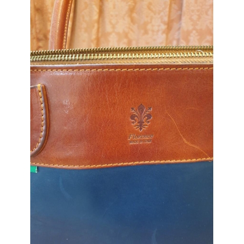 829 - 'Vera Pelle' Italian Made Ladies Handbag