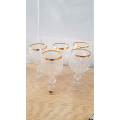 800 - Retro Style Bohemia Crystal (Made in Czech Republic) Set of 5 x Wine Glasses with Gold Rim and Engra... 