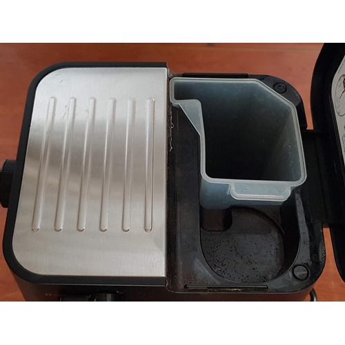 220A - DeLonghi Coffee Maker, (Type: EC260BK) with Accessories