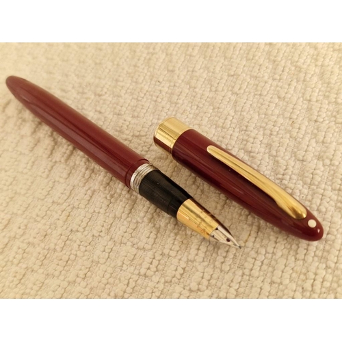 116 - Vintage Sheaffers White Dot Fountain Pen, Burgundy Colour with Twist Cap, Made in Canada, with 14k (... 