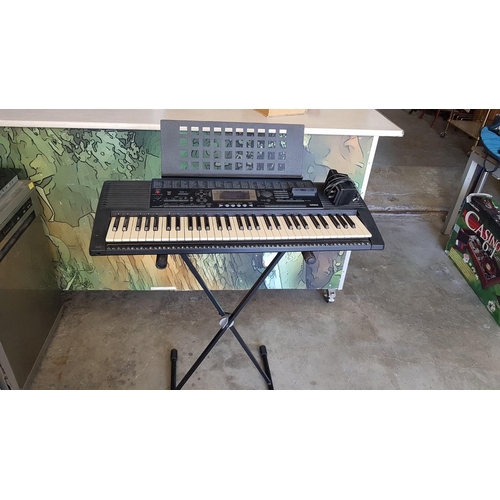 172 - Yamaha PSR-420 Electronic Keyboard with Stand