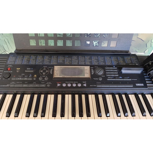 172 - Yamaha PSR-420 Electronic Keyboard with Stand