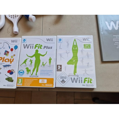 161B - Large Nintendo Wii Lot; Wii Console (Model: RVL-001 EUR), Complete with 2 x Pairs of Controllers, Wi... 