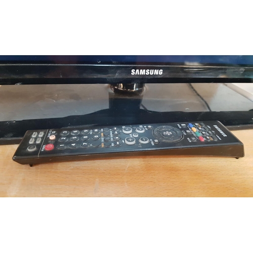 160 - Samsung 32'' Smart LED TV, (Model: UA32EH4003R) with Remote Control and Manual