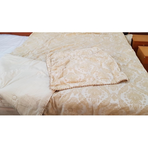 633 - King Size Bed Cover in Classic Golden Pattern, Together with 2 x Matching Pillow Covers, (Approx. 24... 