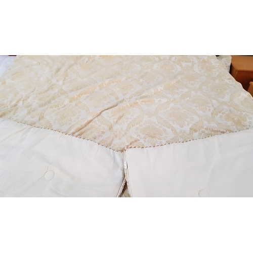 633 - King Size Bed Cover in Classic Golden Pattern, Together with 2 x Matching Pillow Covers, (Approx. 24... 