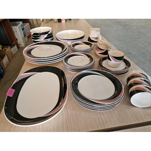 691 - Collection of 'Hankook' Retro Style Tableware / 4-Place Dinner Service & Tea Set, Made in Korea, (Ap... 