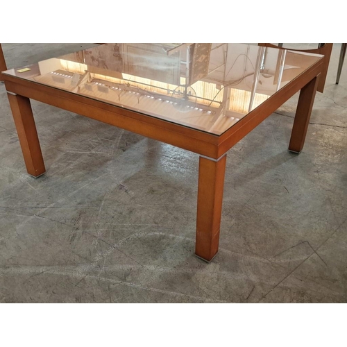 660 - Cherry Wood Effect Square Coffee Table with Glass Top, (Approx. 75 x 75 x 38cm)