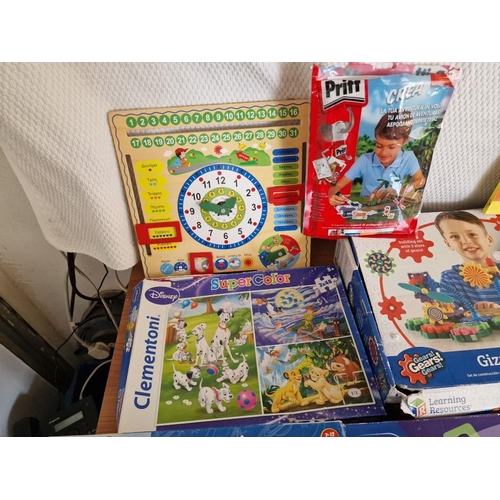 656 - Large Collection of Assorted Children's Games, Puzzles, etc