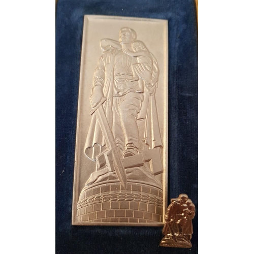 743 - Decorative White Metal Medal / DDR Honorary Plaque with an Image of a Statue from Treptower Park in ... 