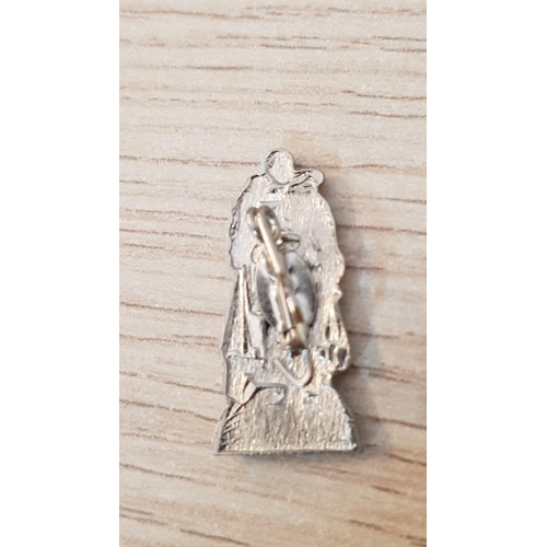 743 - Decorative White Metal Medal / DDR Honorary Plaque with an Image of a Statue from Treptower Park in ... 