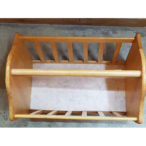 751 - Retro Wooden Magazine Rack, (Approx. 42 x 37 x 30cm)