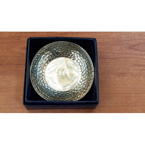 764 - Silver (.925) Dish / Small Bowl with Hammered Finish Pattern, (Approx. Ø: 6.5cm, 9.5g)