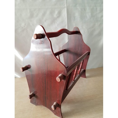 60 - Retro Magazine Rack in Burgundy Colour, (Approx. 43 x 19 x 37cm)