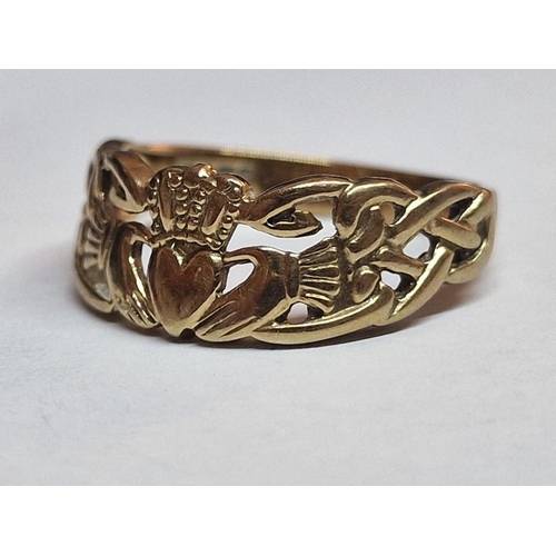 170 - 9ct Gold Claddagh Ring; Traditional Irish Ring with Heart Representing Love, Crown for Loyalty and H... 