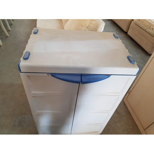 10B - Plastic Storage Cabinet, (Approx. 44.5 x 64.5 x 94.5cm)