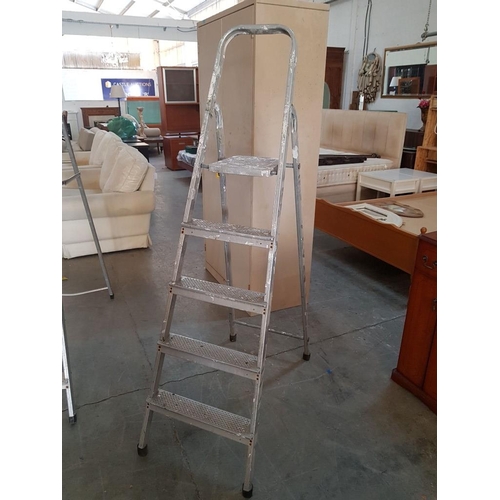 119 - 5-Step Aluminium Folding Step Ladder