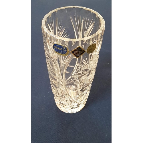 680 - Bohemia Crystal Vase (H: 20.5cm), and Sweet Dish / Bowl (Ø: 12.5cm, H: 11cm), (2)