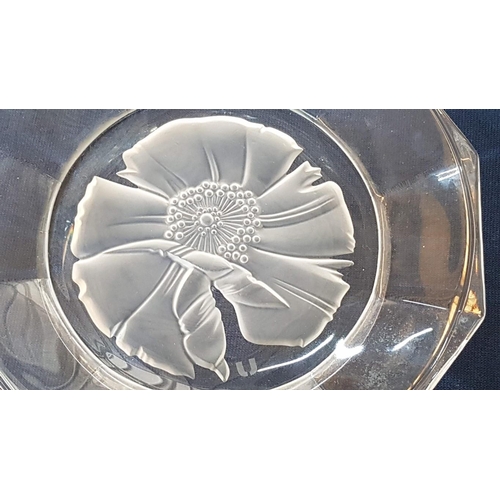 682 - Vintage 'Saski Millefleurs' Art Glass Frosted Flower Decorative Plate / Dish, (Approx. Ø: 20cm),