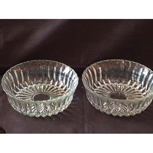 721 - Retro Style Glass Tableware; Handmade Vase (H: 22cm), 2 x Large Salad / Fruit Bowls (Ø: 23cm, H: 8cm... 