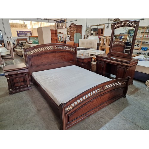 150A - Classical Style Bedroom Set; Double Bed with Dark Wood Surround and Decorative Arched Top Headboard ... 