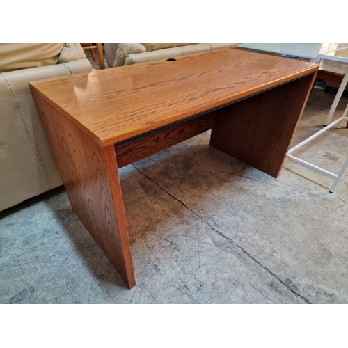 496 - Solid Wood Desk, (Approx. 120 x 60 x 71cm)