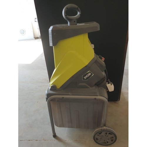 103 - Ryobi 2500W Electric Garden Shredder plus 2x Spare Blades (RSH2545B, Basic Test and Working)