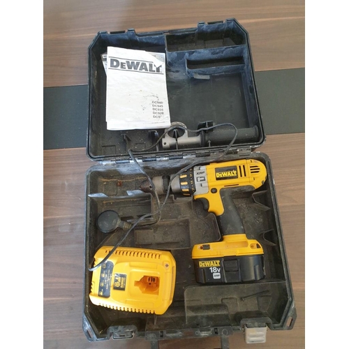 112 - DeWalt DC925 Cordless 18v Drill, Battery, Charger and Cary Case (Working, New Brushes Needed Inside)