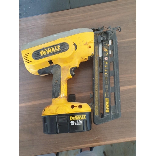 120 - DeWalt DC618 18v Cordless Nail Gun, Battery, Charger and Cary Case (a/f)